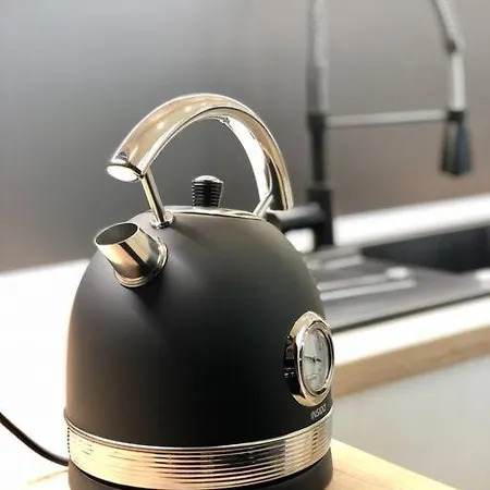 アパート Zen - *